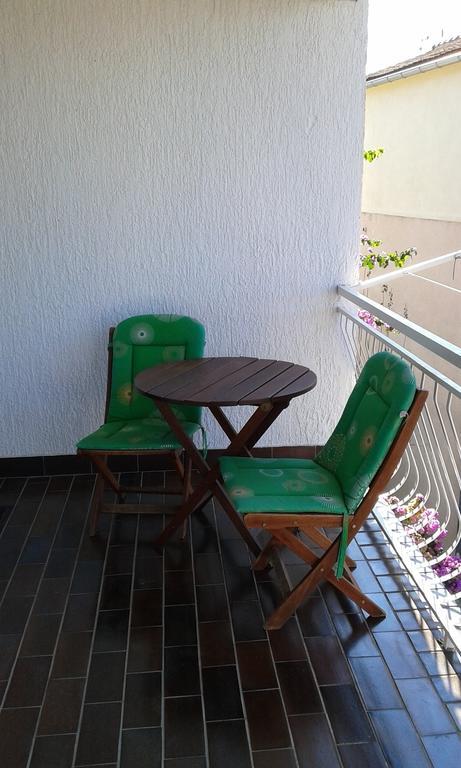 Apartments Davor Biograd Na Moru Rom bilde