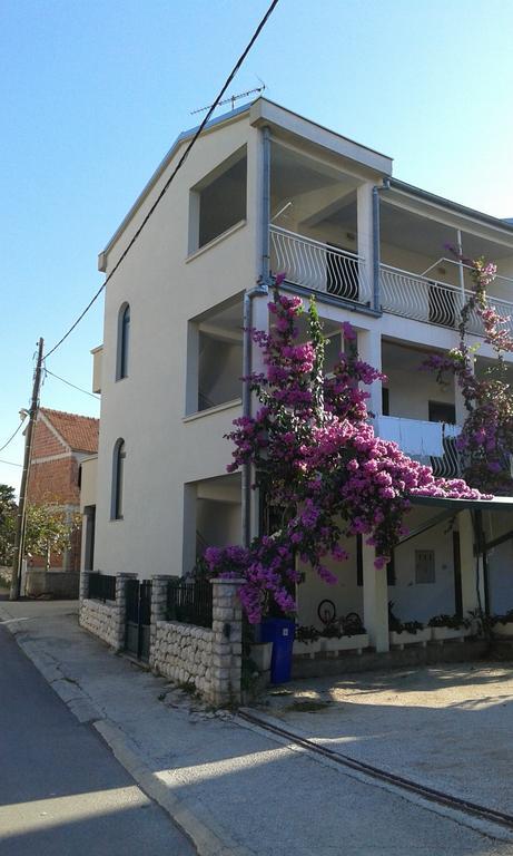 Apartments Davor Biograd Na Moru Eksteriør bilde