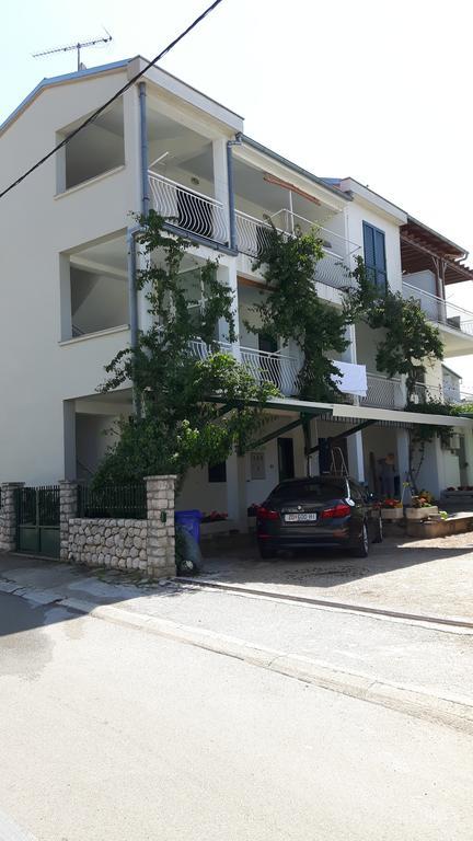 Apartments Davor Biograd Na Moru Eksteriør bilde