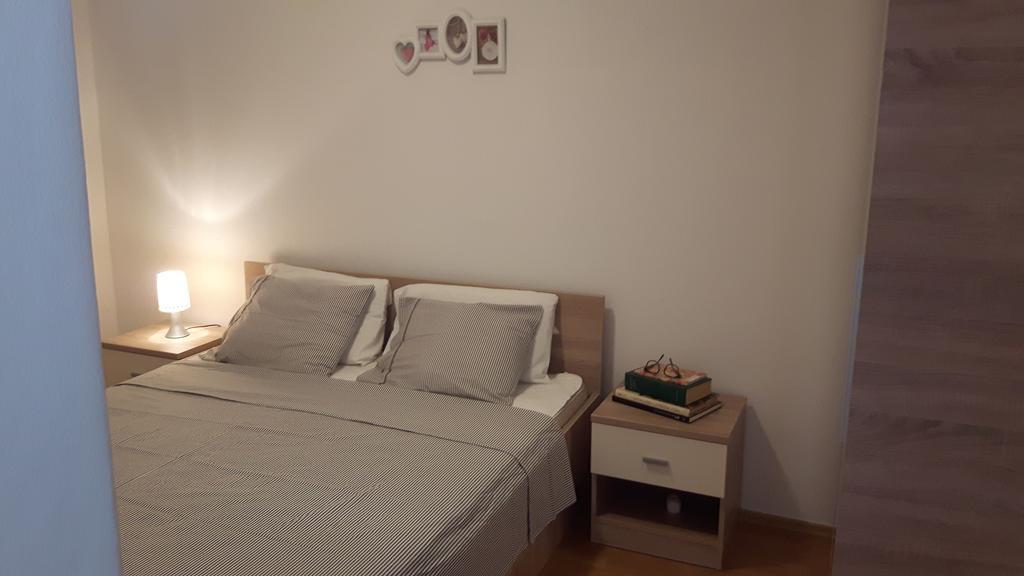 Apartments Davor Biograd Na Moru Eksteriør bilde